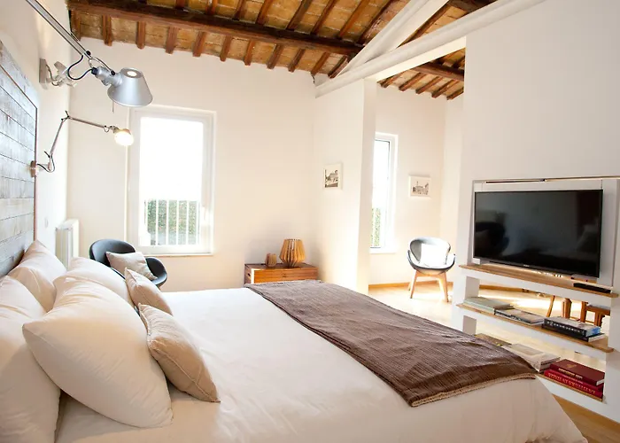 Konukevi Casa Modelli Roma