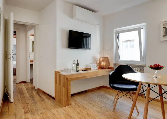 Casa Modelli Konukevi 4*