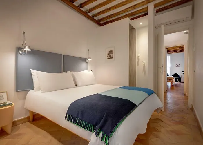 Konukevi Casa Modelli Roma